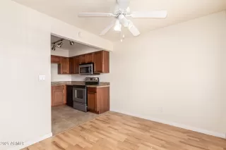 Photo #5: 6281130 Listing