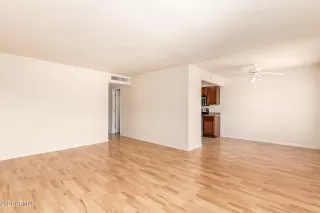 Photo #6: 6281130 Listing