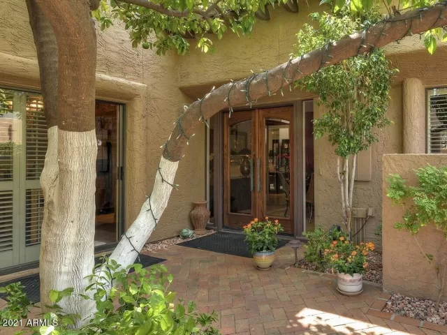 MLS: 6281273 Condo For Sale