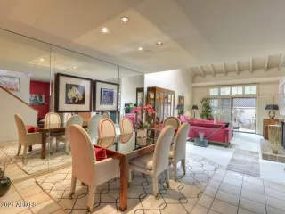 Photo #6: 6281273 Listing