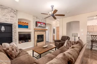 Photo #5: 6281456 Listing