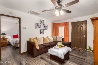 Photo #2: 6281553 Listing