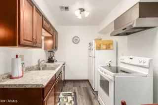 Photo #4: 6281553 Listing