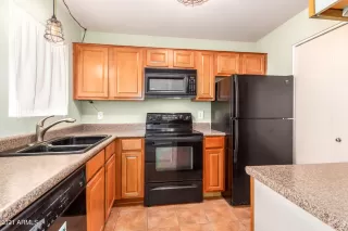 Photo #3: 6281587 Listing