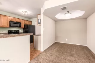 Photo #5: 6281587 Listing