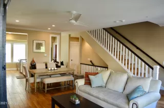 Photo #4: 6281622 Listing 