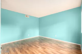 Photo #5: 6281696 Listing