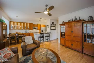 Photo #6: 6281704 Listing