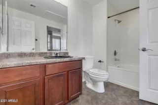 Photo #5: 6281782 Listing