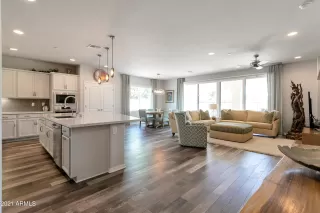 Photo #3: 6281789 Listing