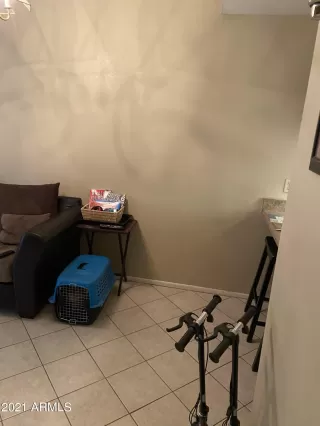 Photo #5: 6281806 Listing