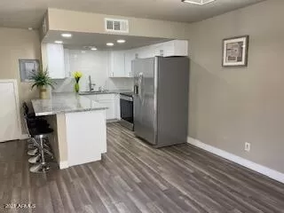 Photo #3: 6281821 Listing