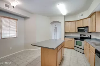 Photo #2: 6281855 Listing 