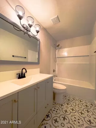 Photo #3: 6282070 Listing 