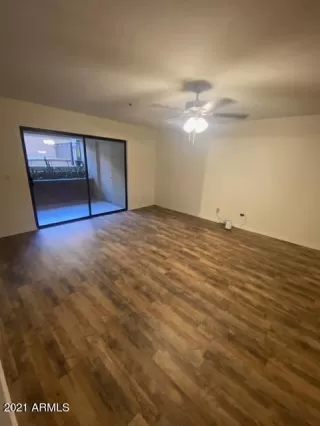 Photo #5: 6282127 Listing