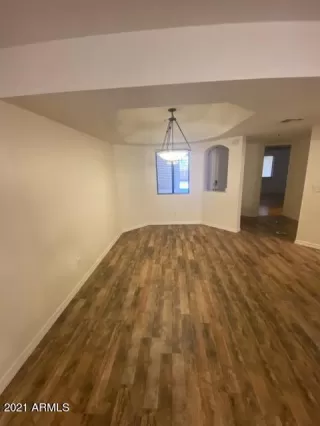 Photo #6: 6282127 Listing