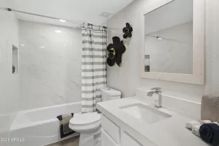 Photo #5: 6282157 Listing 