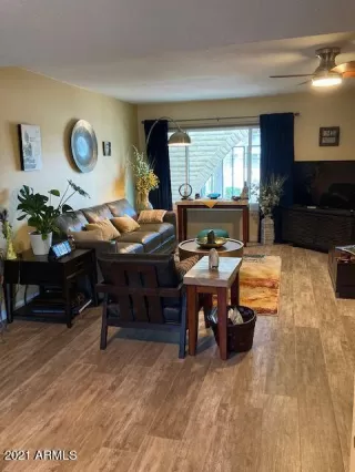 Photo #3: 6282184 Listing