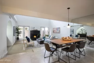 Photo #2: 6282290 Listing