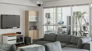 Photo #5: 6282380 Listing