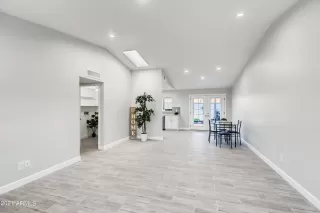 Photo #3: 6282466 Listing