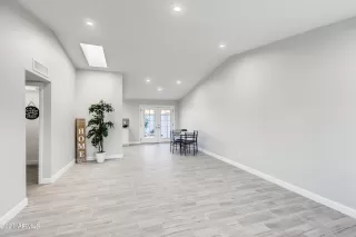 Photo #4: 6282466 Listing