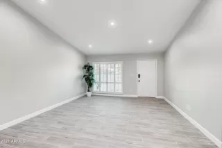 Photo #5: 6282466 Listing