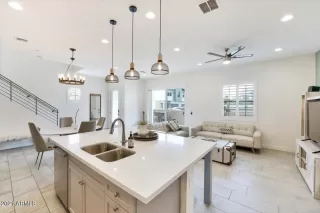 Photo #5: 6282632 Listing 