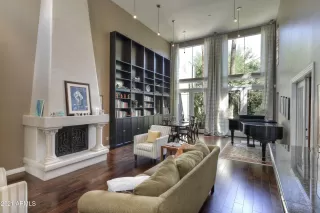 Photo #3: 6282693 Listing