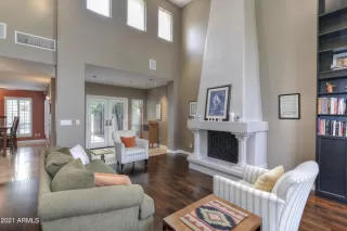 Photo #6: 6282693 Listing