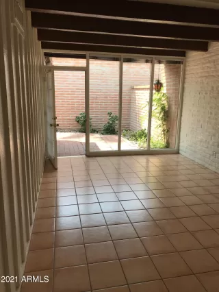 Photo #4: 6282720 Listing