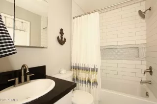 Photo #3: 6282735 Listing