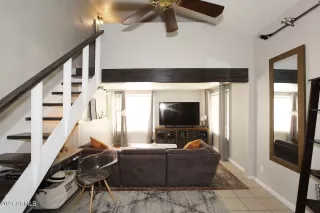 Photo #5: 6282735 Listing