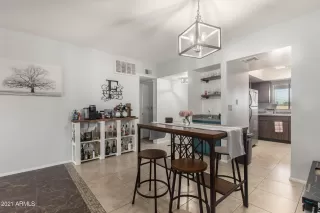 Photo #4: 6282805 Listing