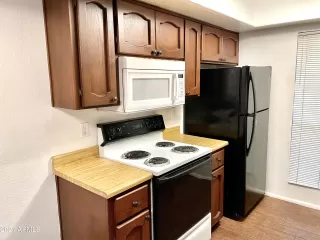 Photo #4: 6282865 Listing