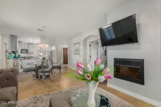 Photo #6: 6282882 Listing