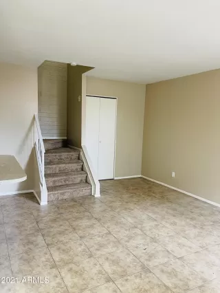 Photo #3: 6283032 Listing