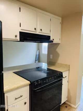 Photo #6: 6283032 Listing