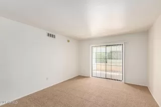 Photo #4: 6283083 Listing