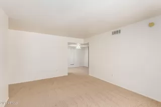 Photo #5: 6283083 Listing