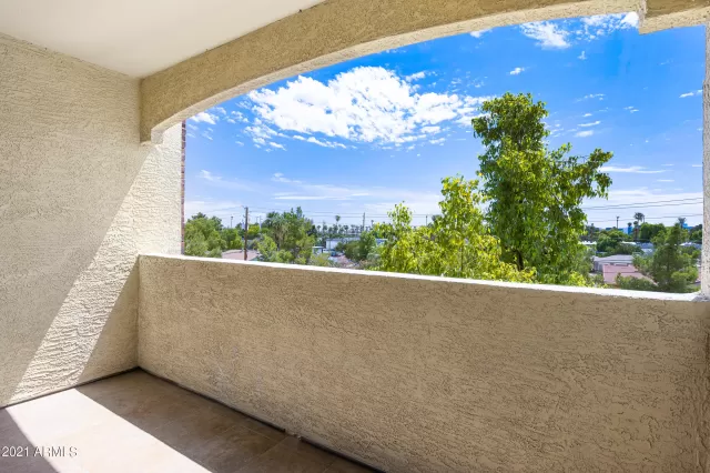 MLS: 6283442 Condo For Sale