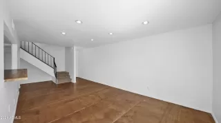 Photo #2: 6283699 Listing 