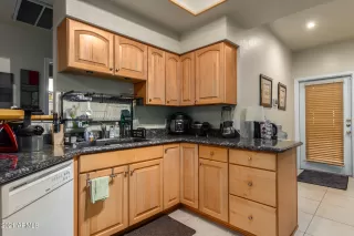 Photo #6: 6283733 Listing