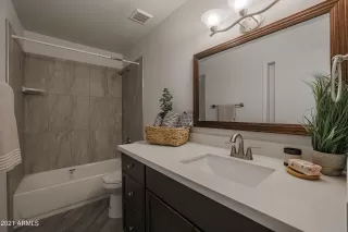 Photo #4: 6283821 Listing