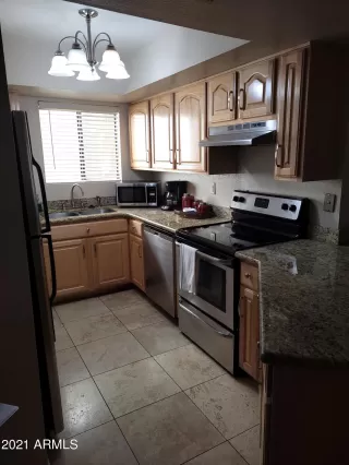 Photo #3: 6283853 Listing