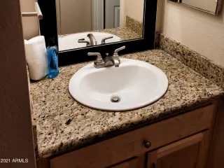 Photo #6: 6283853 Listing