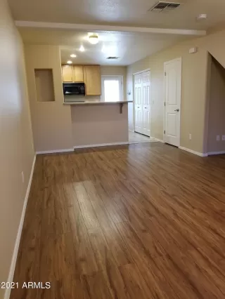 Photo #2: 6283875 Listing