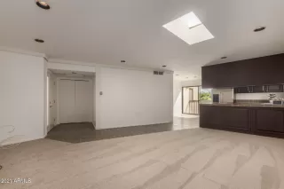 Photo #4: 6283941 Listing