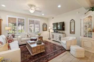 Photo #6: 6283953 Listing