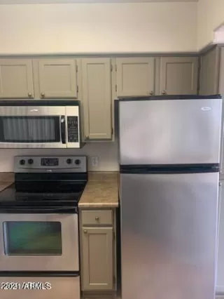 Photo #3: 6284176 Listing